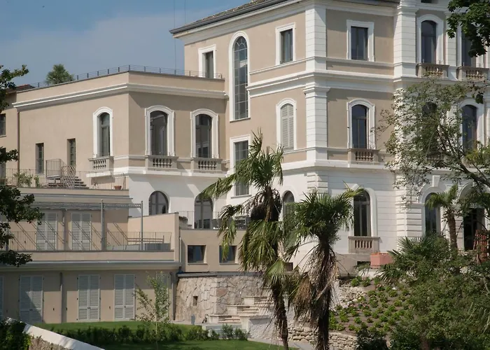 Florida 3* 아로나